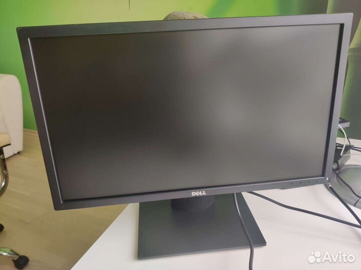 Монитор Dell 23