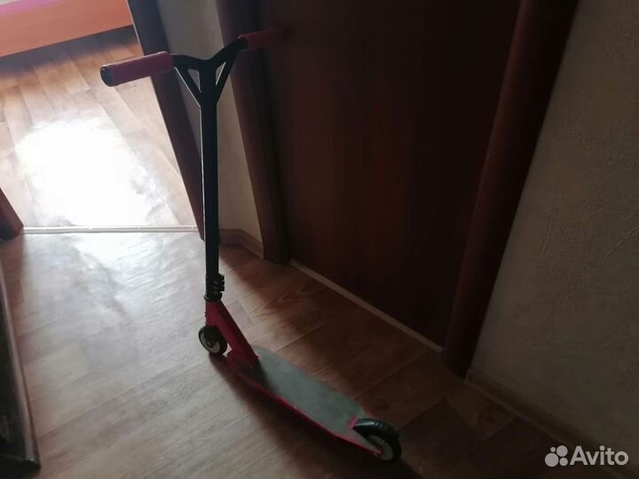 Трюковой самокат