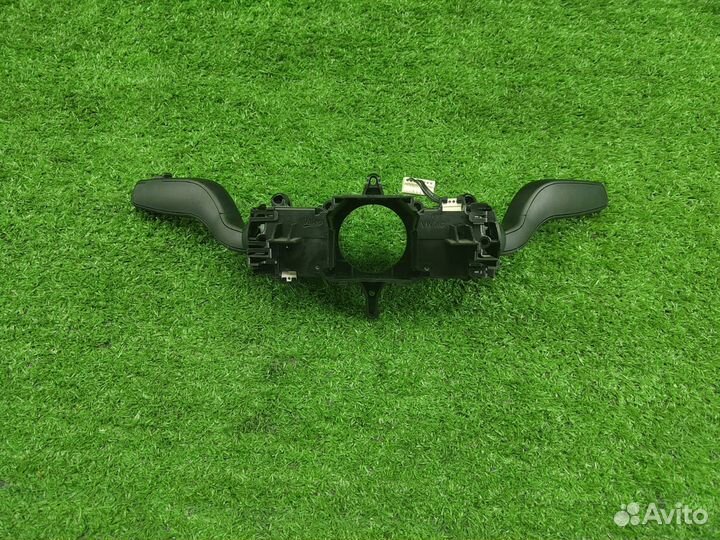 Переключатели подрулевые (стрекоза) Audi Q3 8U