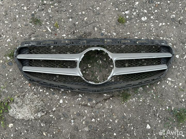 Решетка радиатора Е 212