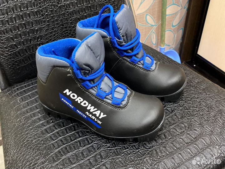 Лыжные ботинки 32 размер