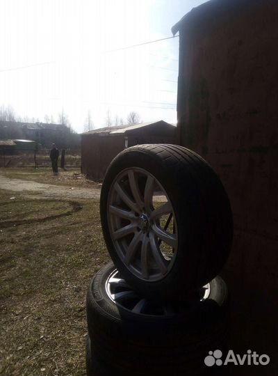 Продаю 17 диски