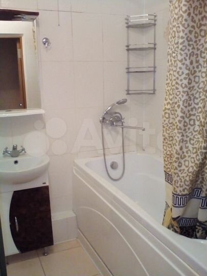 2-к. квартира, 65 м², 2/10 эт.