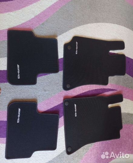 Комплект ковриков для мерседеса
