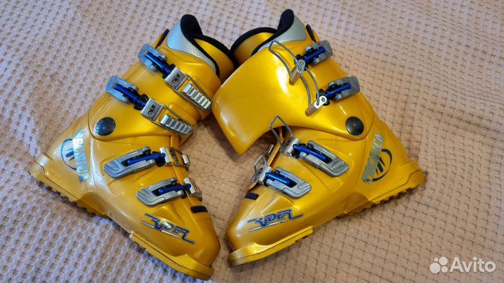 Горнолыжные ботинки