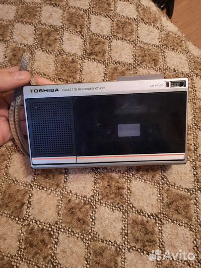Кассетный магнитофон toshiba
