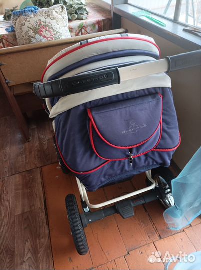 Прогулочная коляска с надувными колесами