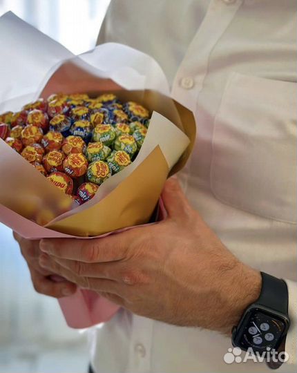 Букет из конфет чупа-чупсов