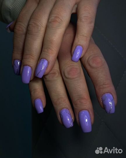 Модель на маникюр