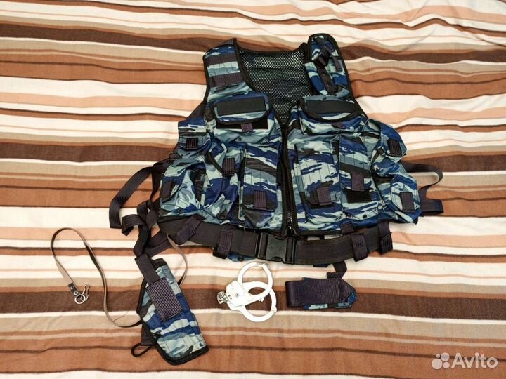 Жилет разгрузочный камуфлированной серой расцветки