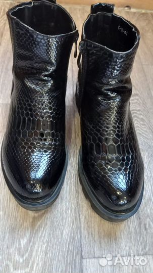 Ботинки женские демисезонные 39 размер