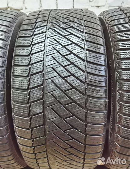 Continental ContiVikingContact 6 245/45 R17 99V