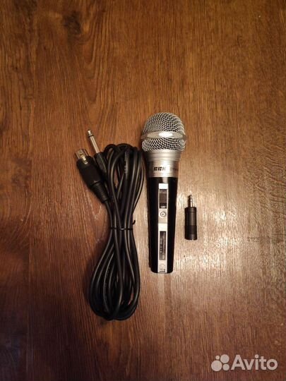 Профессиональный микрофон BBK DM-618