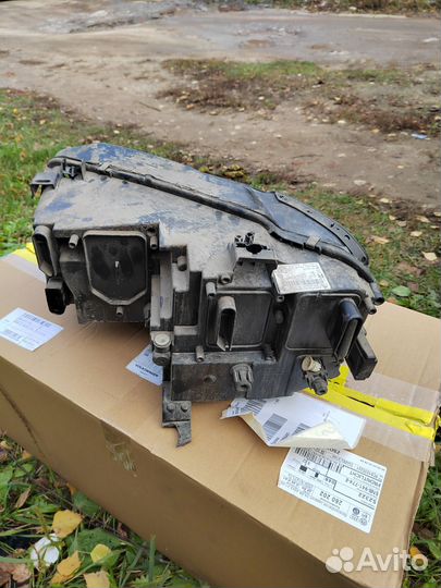 Фара правая VW Tiguan 2
