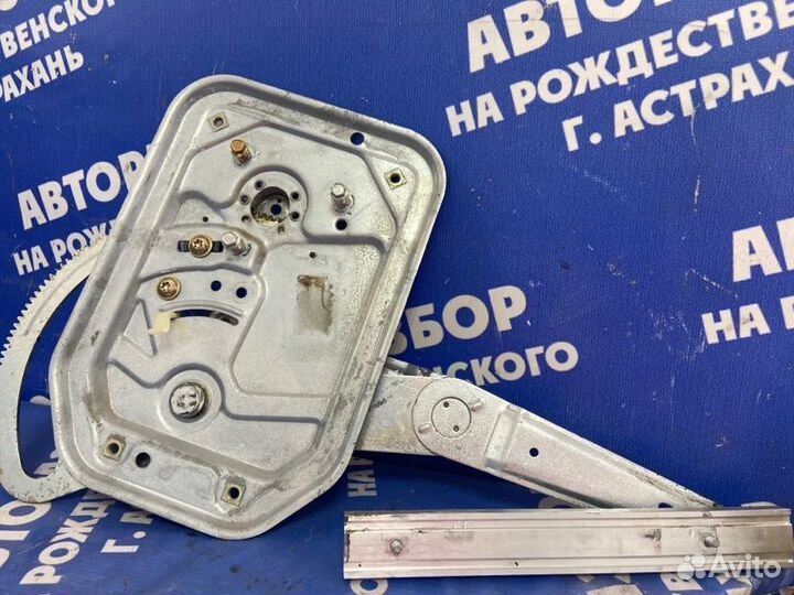 Трапеция стеклоподъемника. Scania P094Cb6X4Hz260