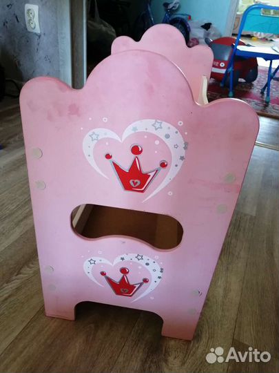 Детская кроватка для кукол