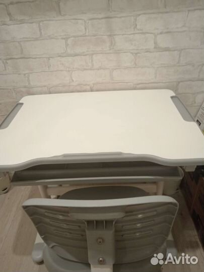 Парта с наклоном Растущая и стул