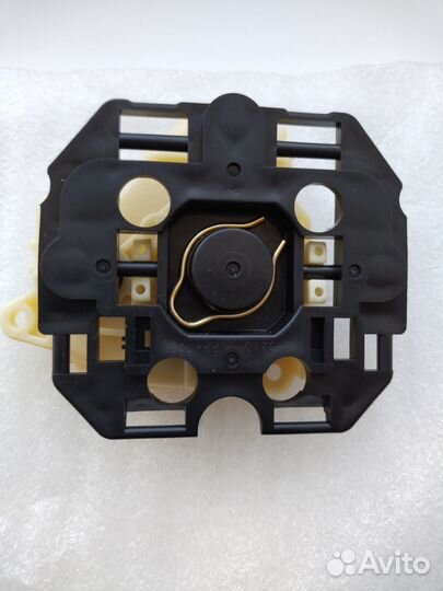 Механизм регулирования правого зеркала ниссан