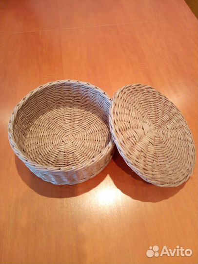 Корзина плетеная
