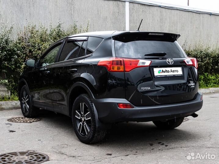 Toyota RAV4 2.2 AT, 2013, 120 354 км