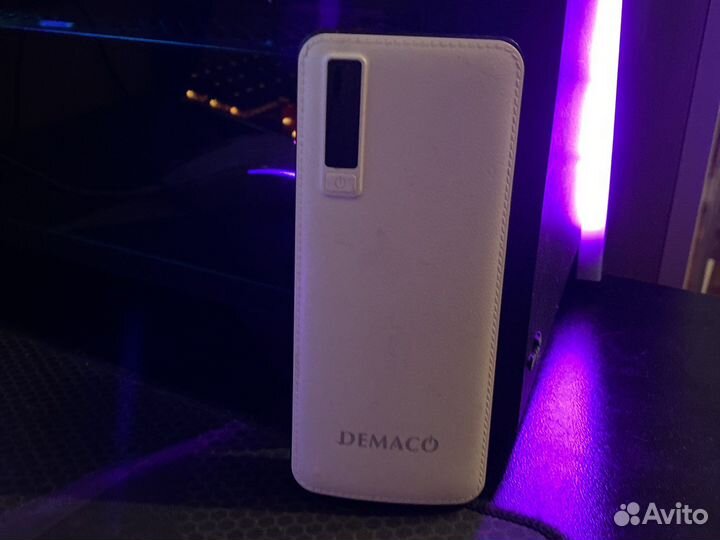 Повербанк demaco