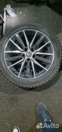 Зимние колёса 235/45 r18 Camry