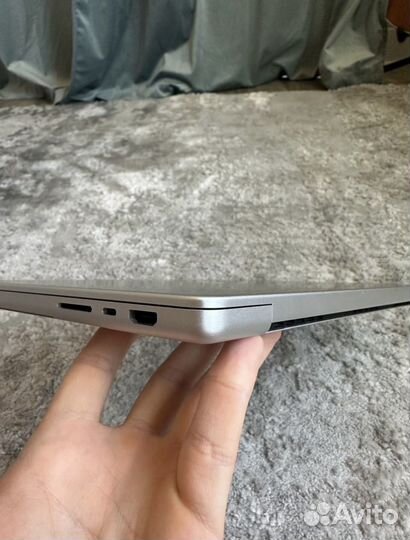 Apple MacBook Pro M1 2021