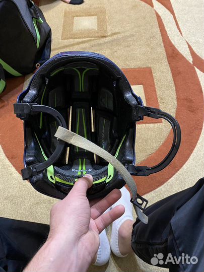 Хоккейный шлем Reebok