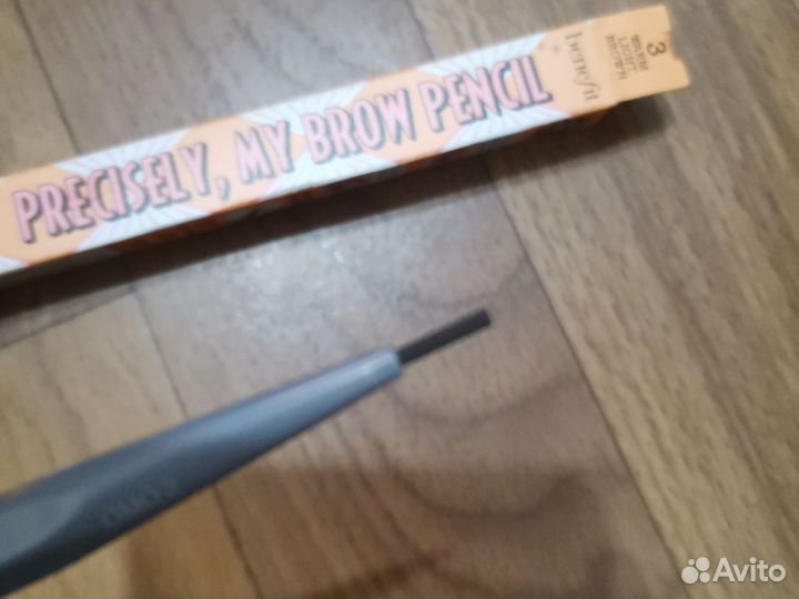 Карандаш для бровей benefit