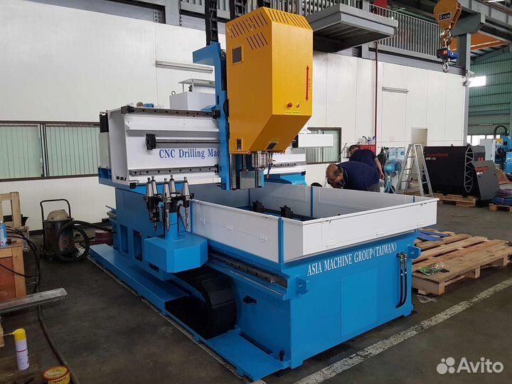 Сверлильно-Фрезерный станок с чпу