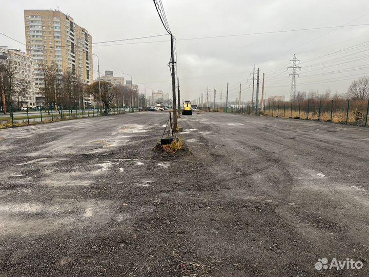 Сдается площадка под машиноместо