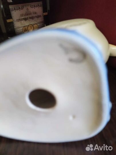 Статуэтка птицы пеликан классная