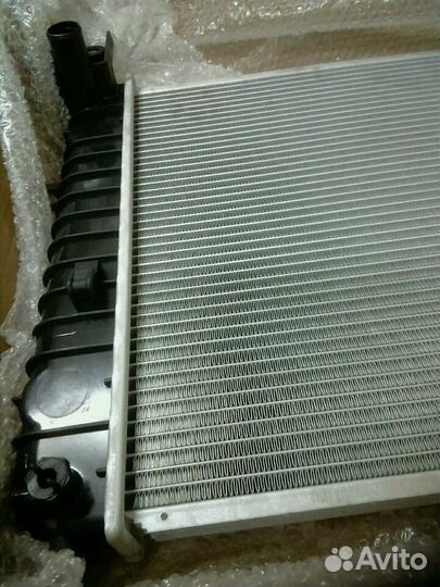 Радиатор охлаждения шевроле кадиллак