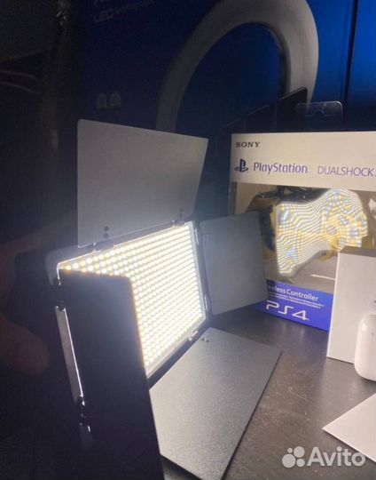 Новый. Видеосвет LED U600 + Аккумуляторы