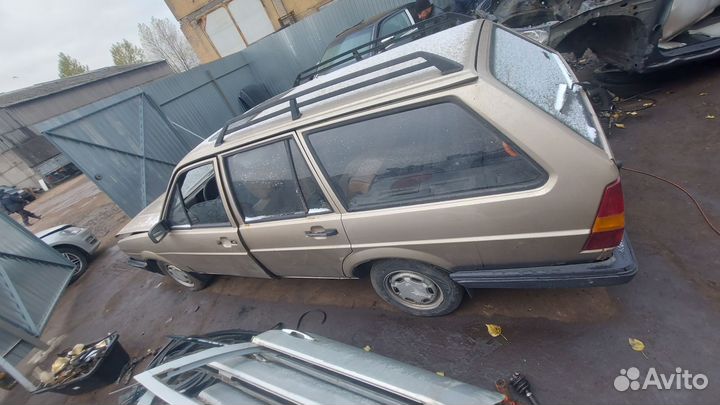 Volkswagen Passat B2 1.6 1986 универсал в разборке