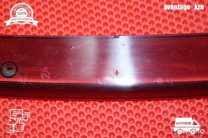 Фонарь в спойлер Ford C-Max дорест 2.0Л бензин 145