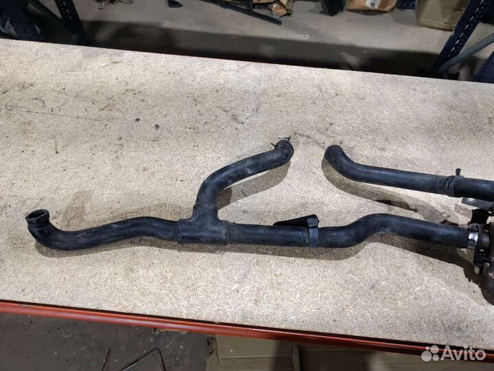 Патрубок системы охлаждения Mercedes W638 Vito