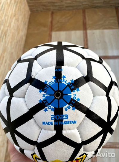 Футбольный мяч адидас лига чемпионов