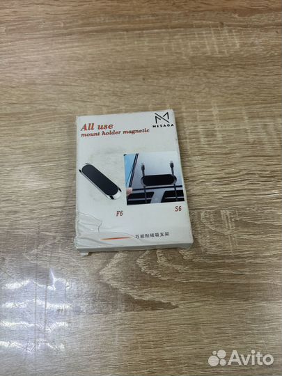 Магнитный держатель для смартфона mesaga