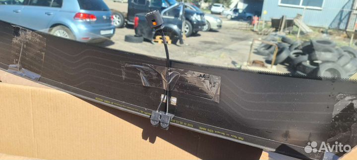 Лобовое стекло