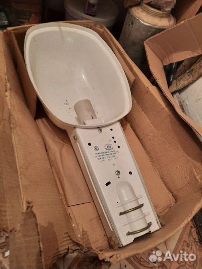 Фонарь уличный дрл 250