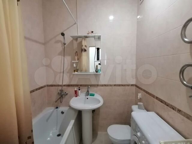 2-к. квартира, 33 м², 1/4 эт.