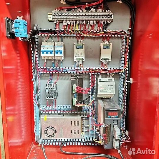 Горизонтально-расточной станок LB1000 (компакт)