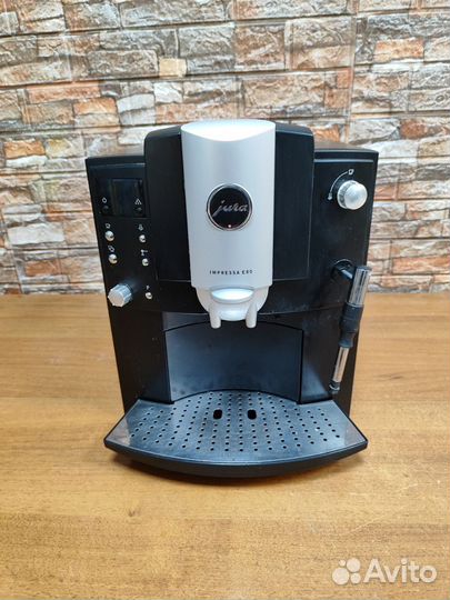 Кофемашина зерновая капсульная рожковая