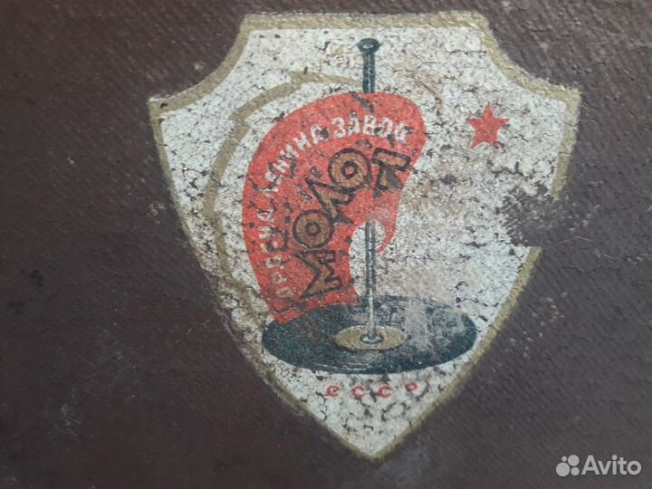 Патефон завода 