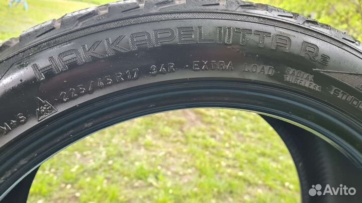 Nokian Tyres Hakkapeliitta R2 225/45 R17 94R