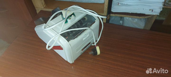 Счетная машинка денег