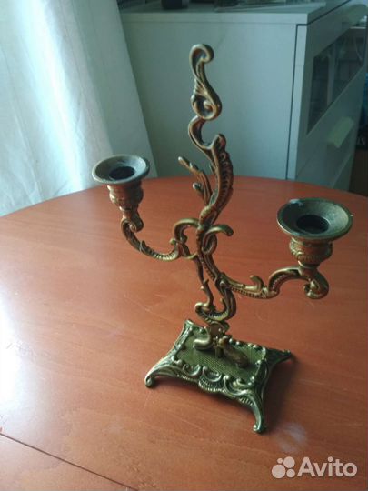 Старинный подсвечник