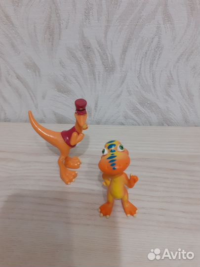 Поезд динозавров фигурки Бадди и Кондуктор