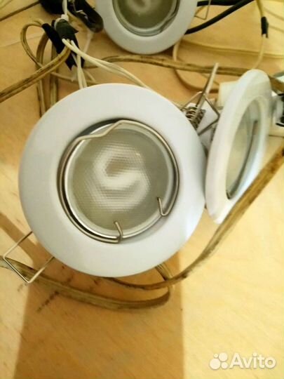 Светильники с лампами